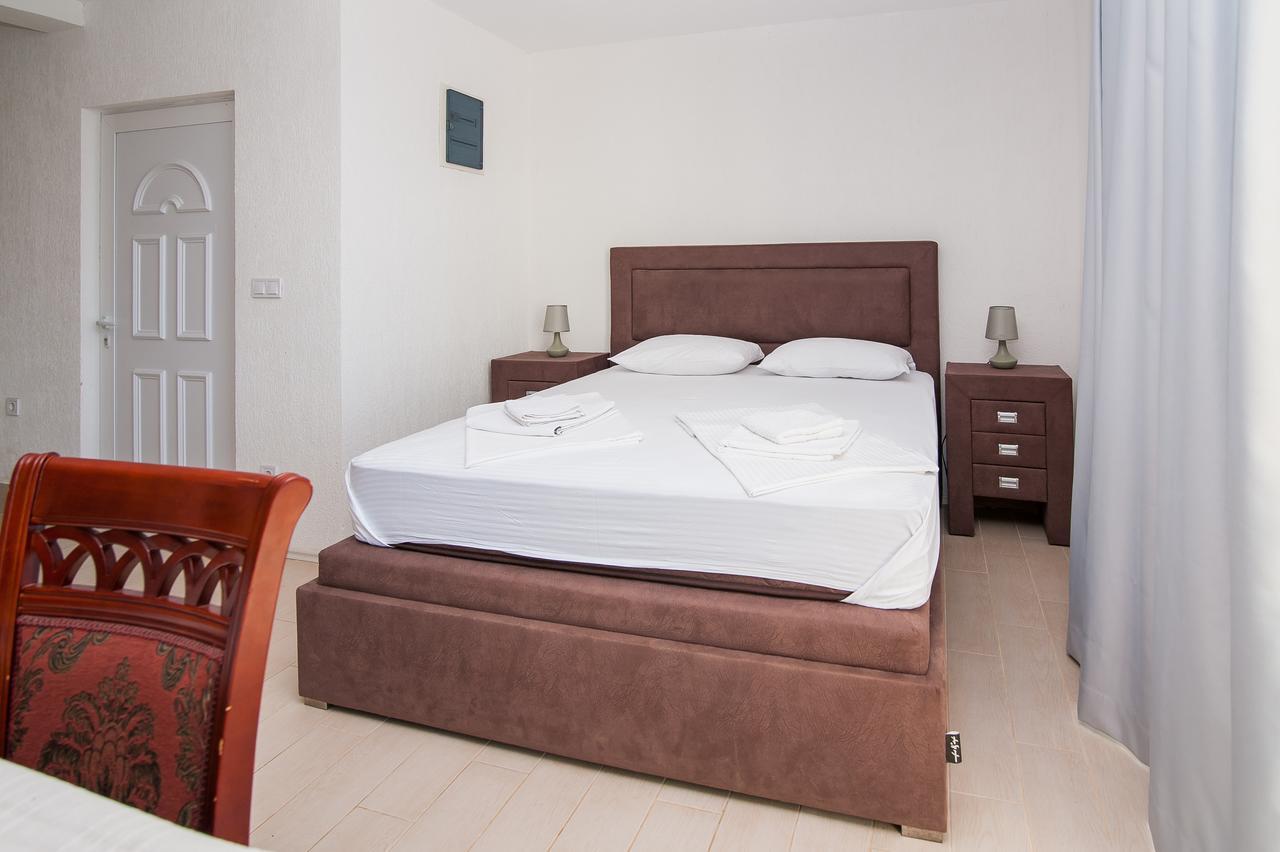 Open Sea Apartments Utjeha-Bušat Extérieur photo